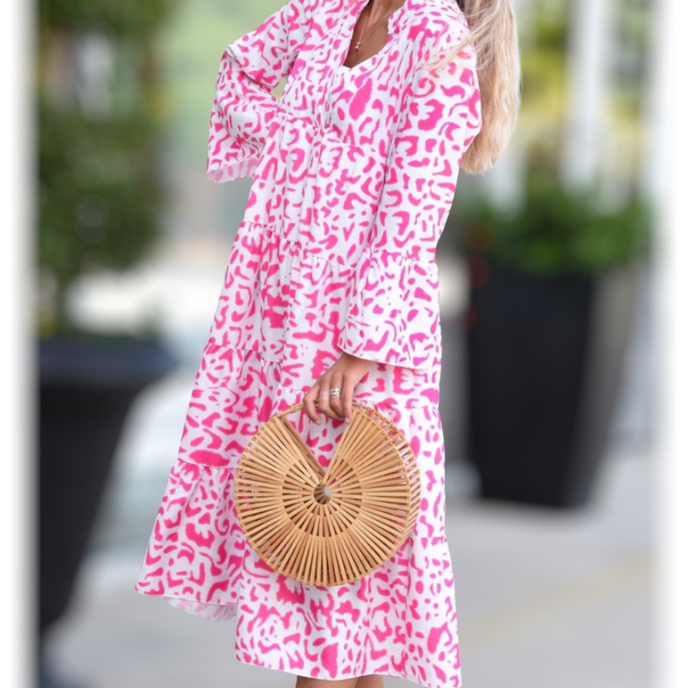 Fucshia Leopard spotted Midi Dress. Size L